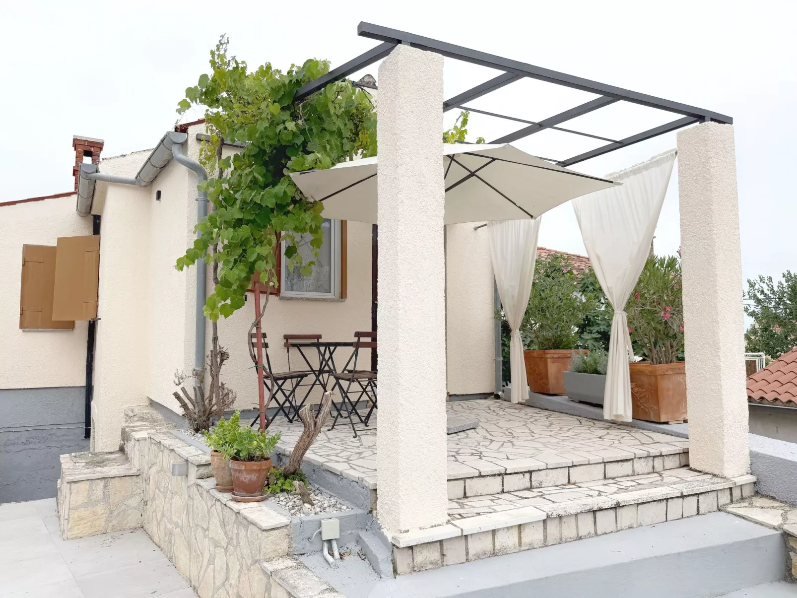 LacoDeLama mini resort - Wohnung Marta mit Pool-Buiten