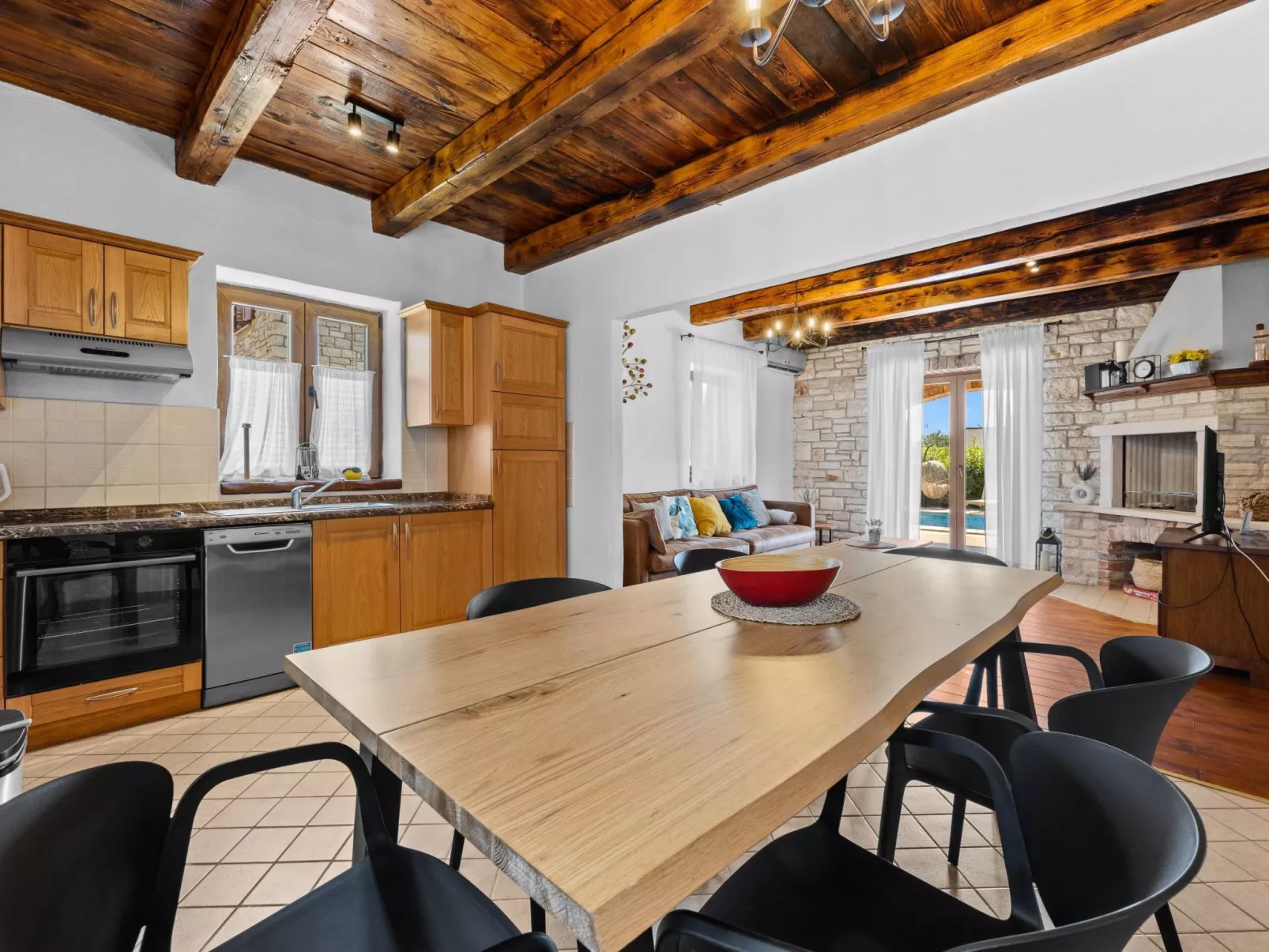 Villa Lara-Image-tags.info