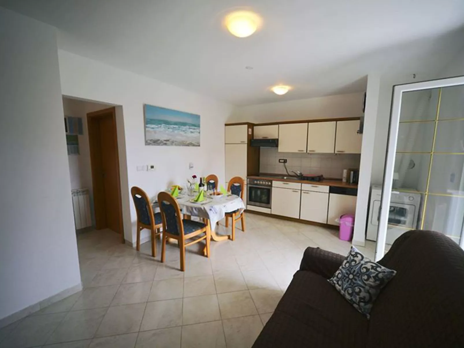 Charmante Wohnung "Relax 2" mit kostenlosem Parkplatz-Image-tags.info