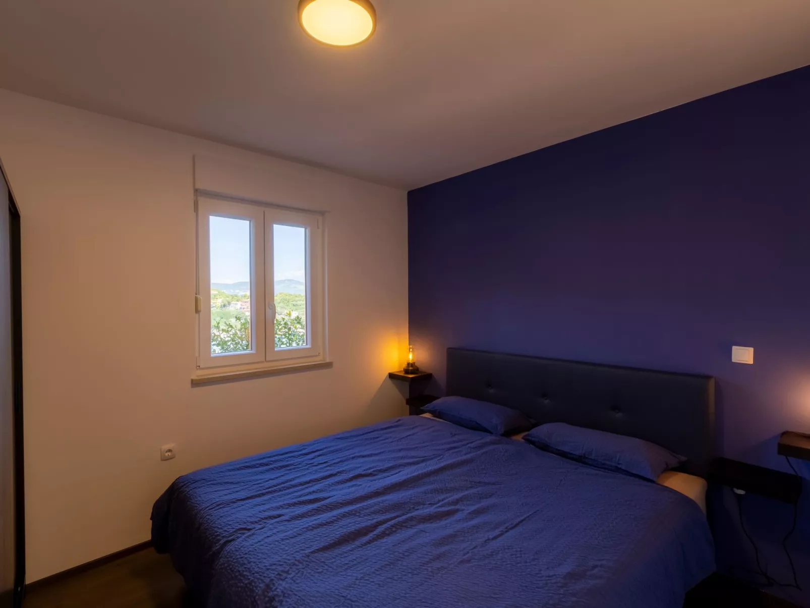 Red House Apartments-Image-tags.info