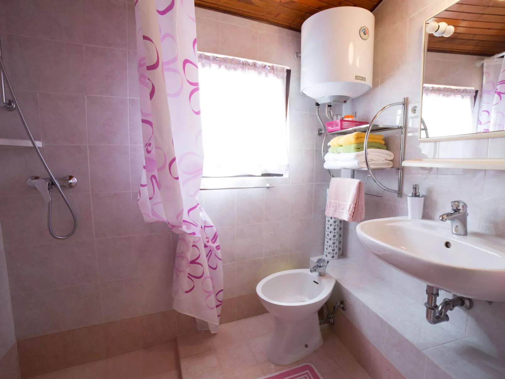 Mit Wasserblick-Binnen