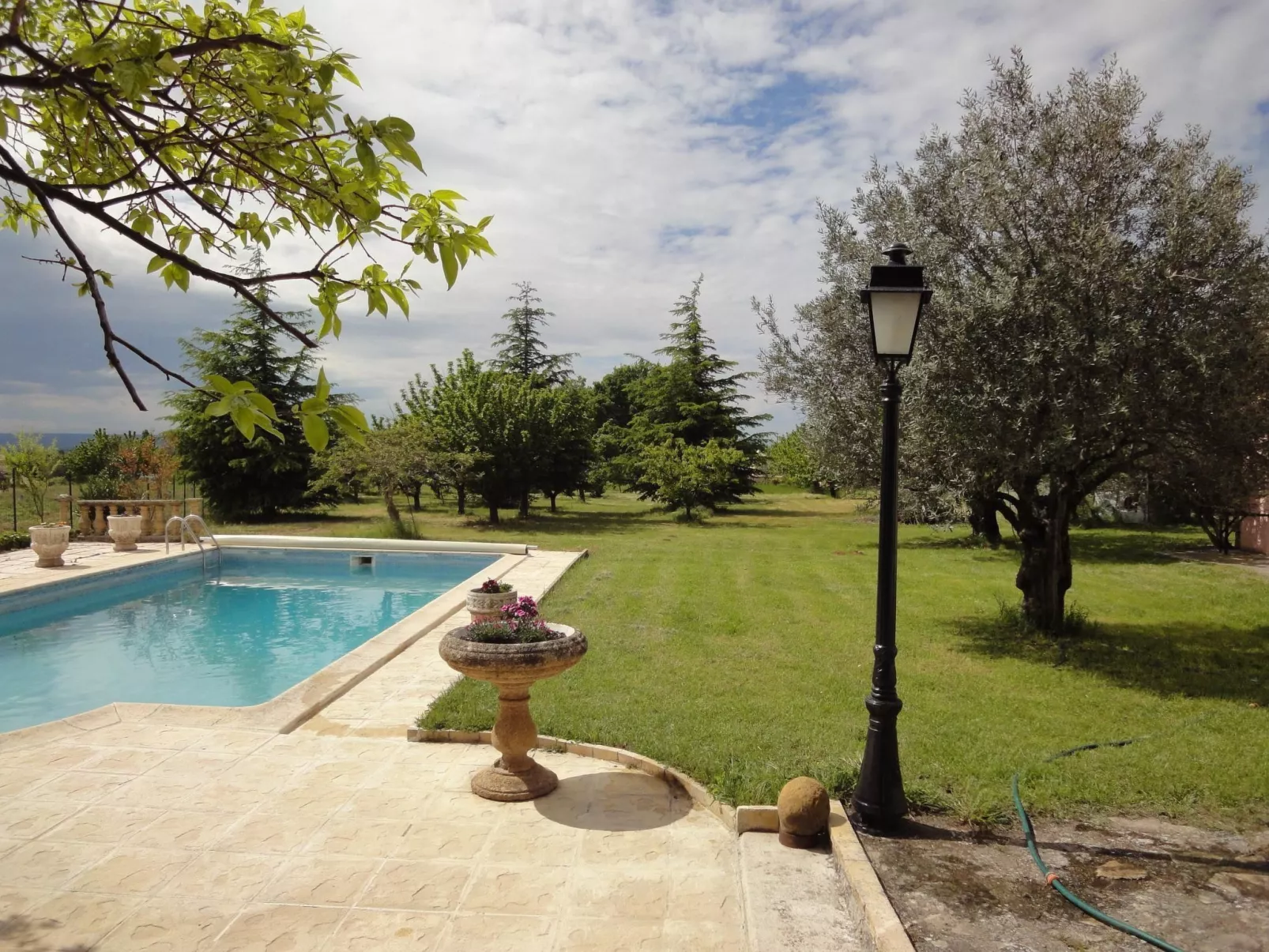 Provençal Privates Schwimmbad, Haustiere willkommen-Buiten