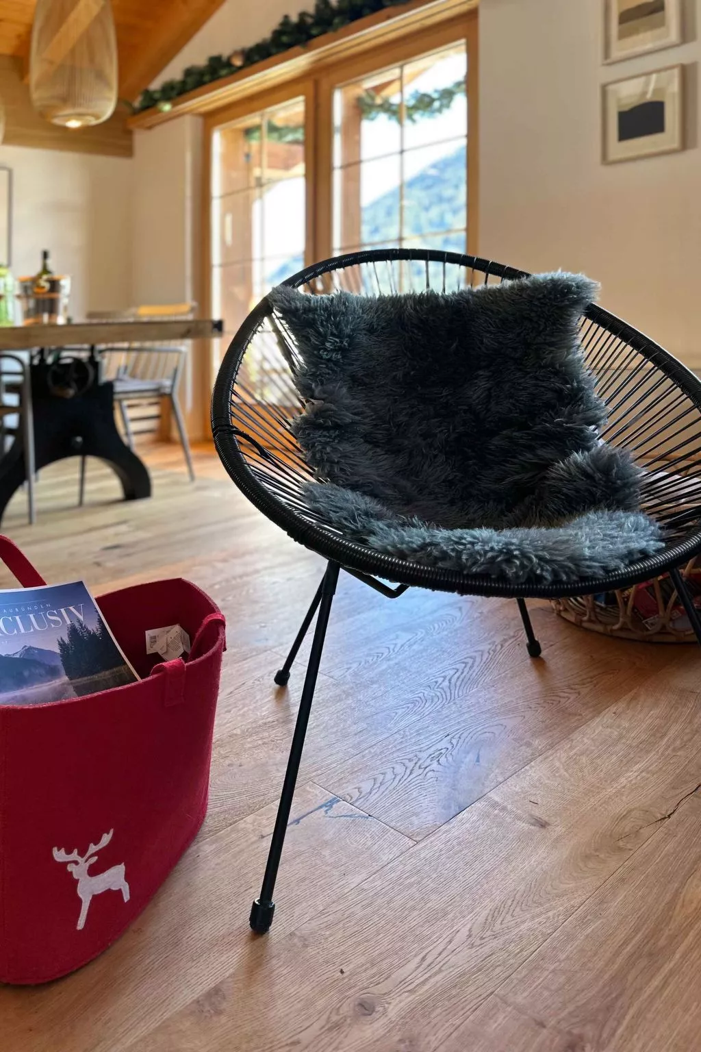 Blue Alpine Lodge-Binnen