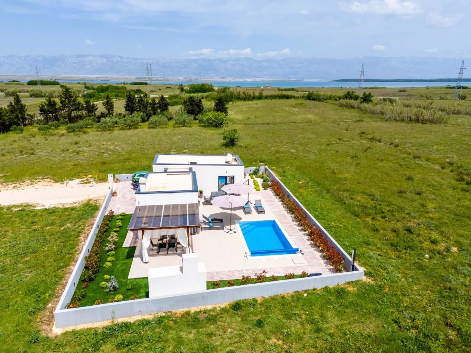 Villa mit beheiztem Pool - von TA Leut Agency-Image-tags.info