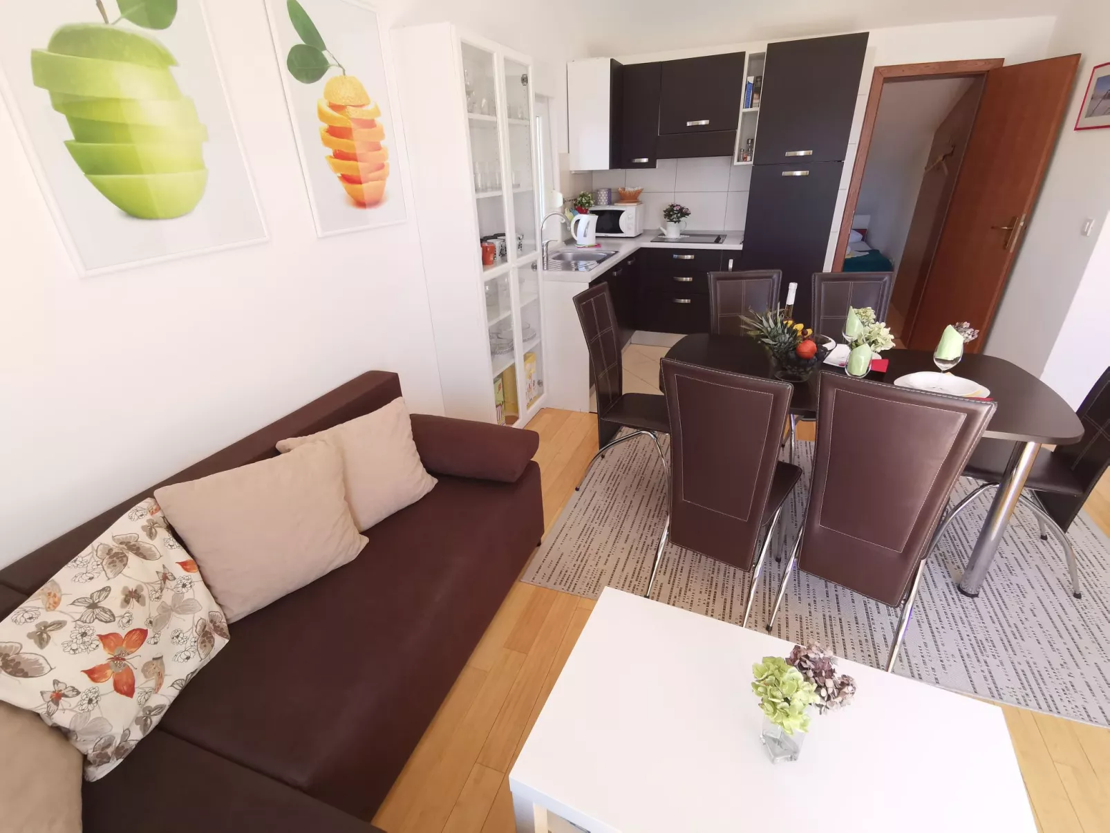 Wohnung für 6 Personen mit Terrasse und Meerblick-Binnen