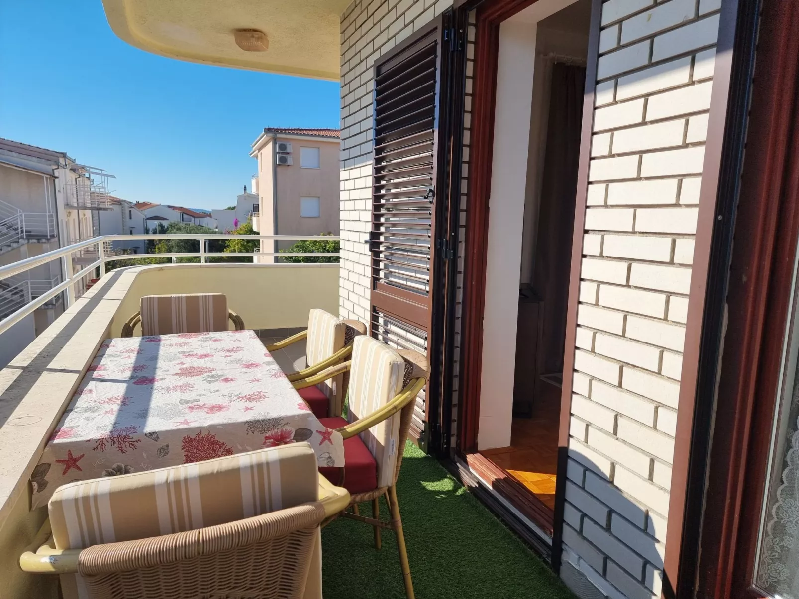 Charmante Wohnung Villa Ana Nr.2-Buiten