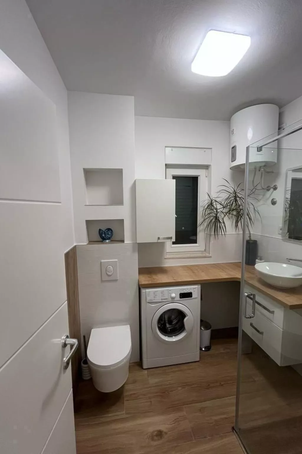 Wohnung mit Blick auf das Wasser-Binnen