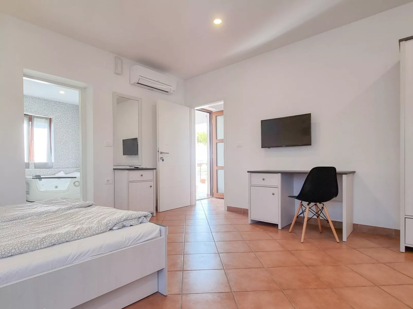 Studio-Wohnung "Dani 2" mit Terrasse-Binnen