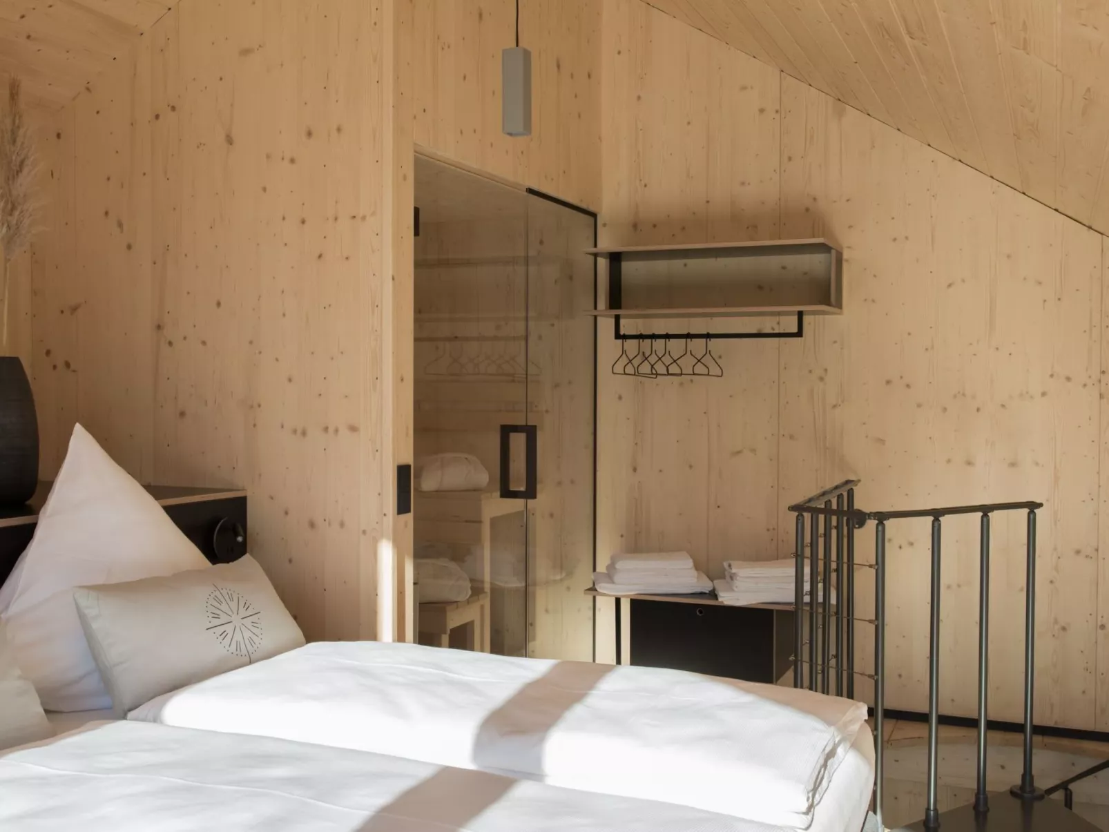 (VII) Cabin Cozy-Binnen