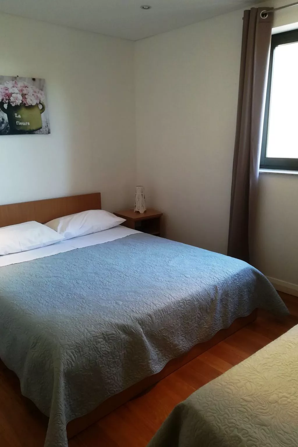 Geräumiges Ferienwohnung im Erdgeschoss mit zwei Schlafzimmern für sechs Person-Image-tags.info