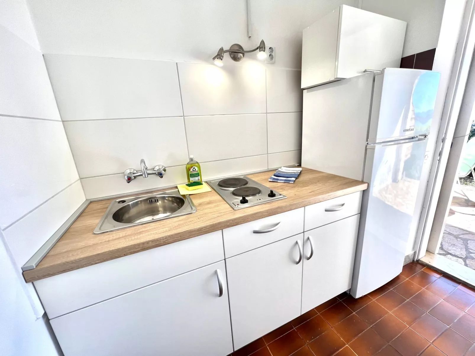 In Dramalj mit Terrasse und Garten und Meerblick-Binnen