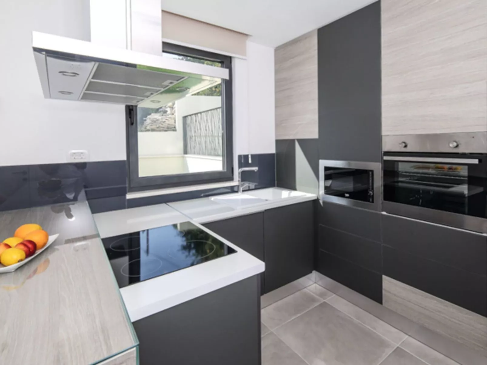 Luxusvilla Viola mit Pool, Sauna und Fitnessraum-Binnen