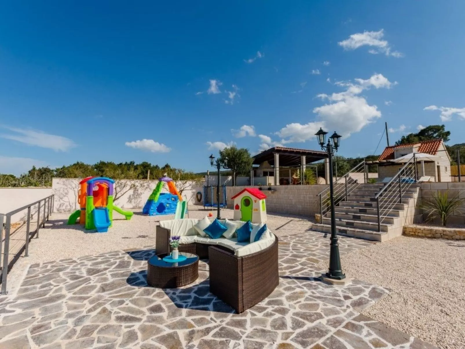 Villa Mis, Haus in Supetar mit privatem Pool-Buiten