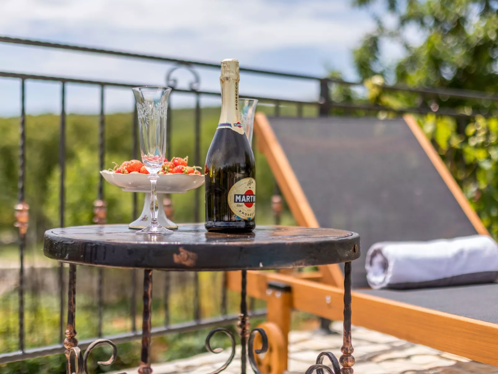 Villa Podrugovi Dvori mit Pool-Buiten