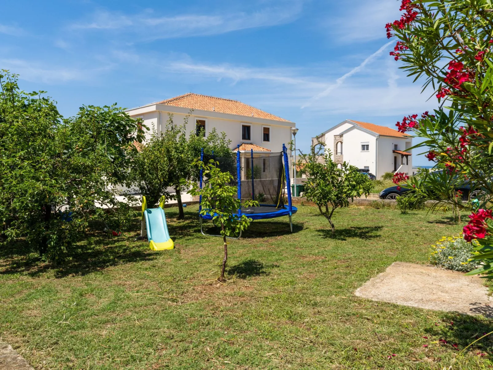 "Lenko 2" mit Blick auf das Wasser-Buiten
