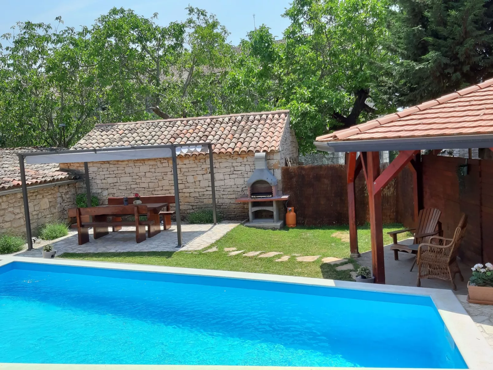 Chiara in Rogivici-Image-tags.info