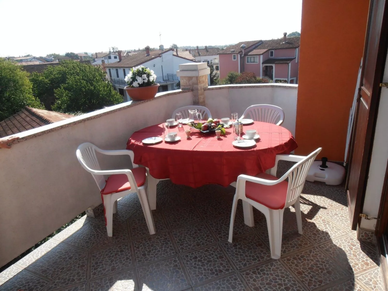 Villa Linet 7.-Buiten