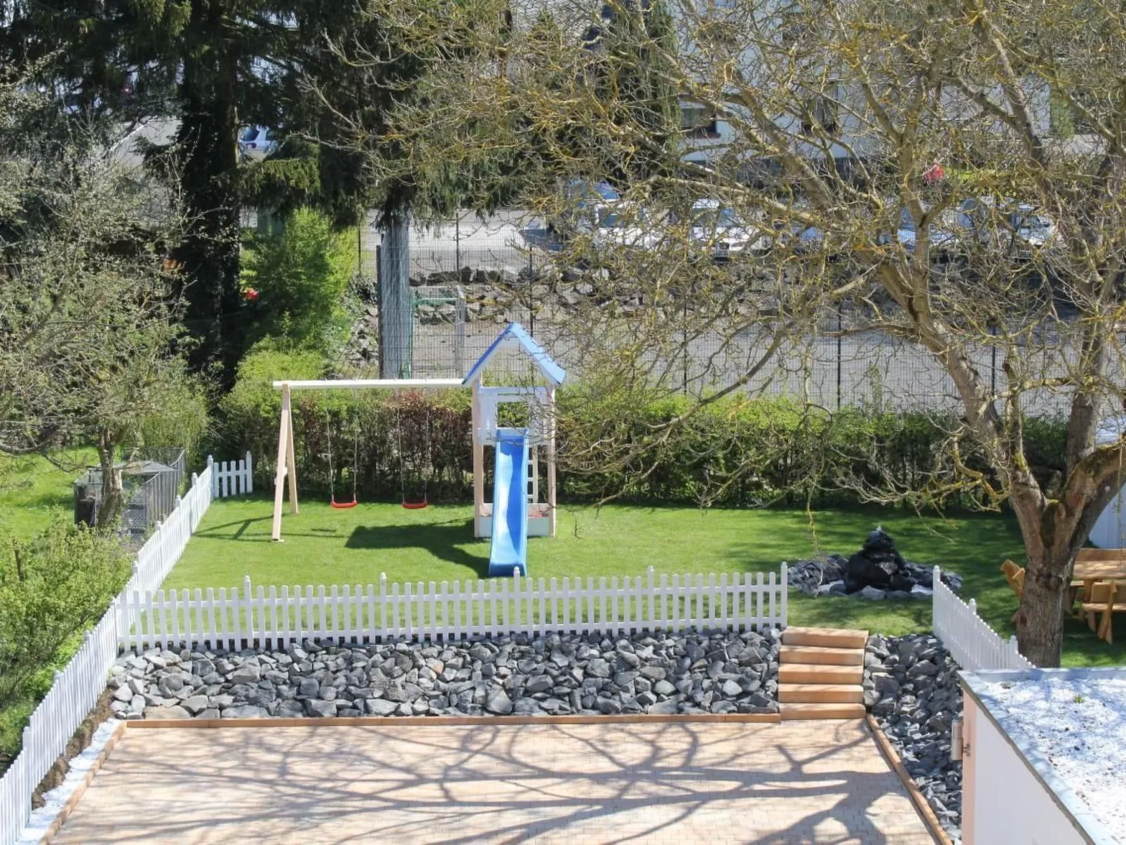 Modernes Ferienhaus in Daun-Buiten