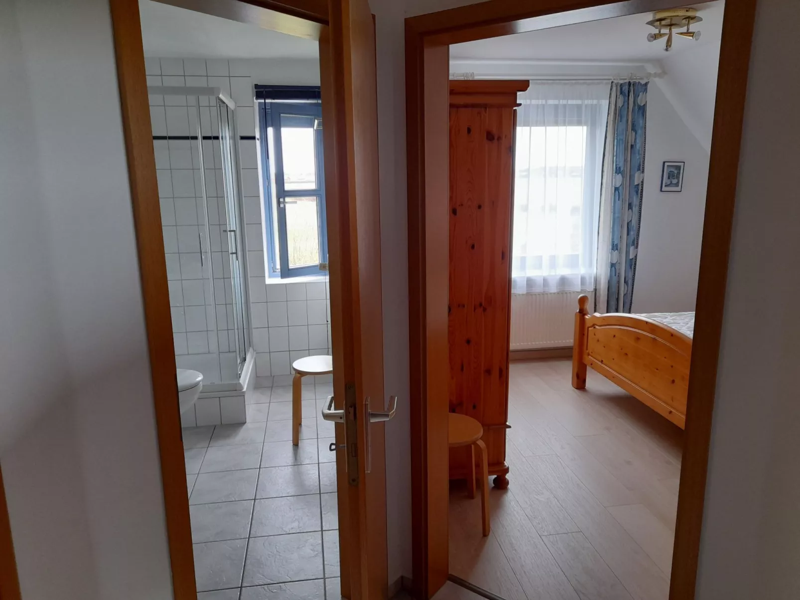 Moderne Ferienwohnung mit Balkon in Strandnähe-Binnen