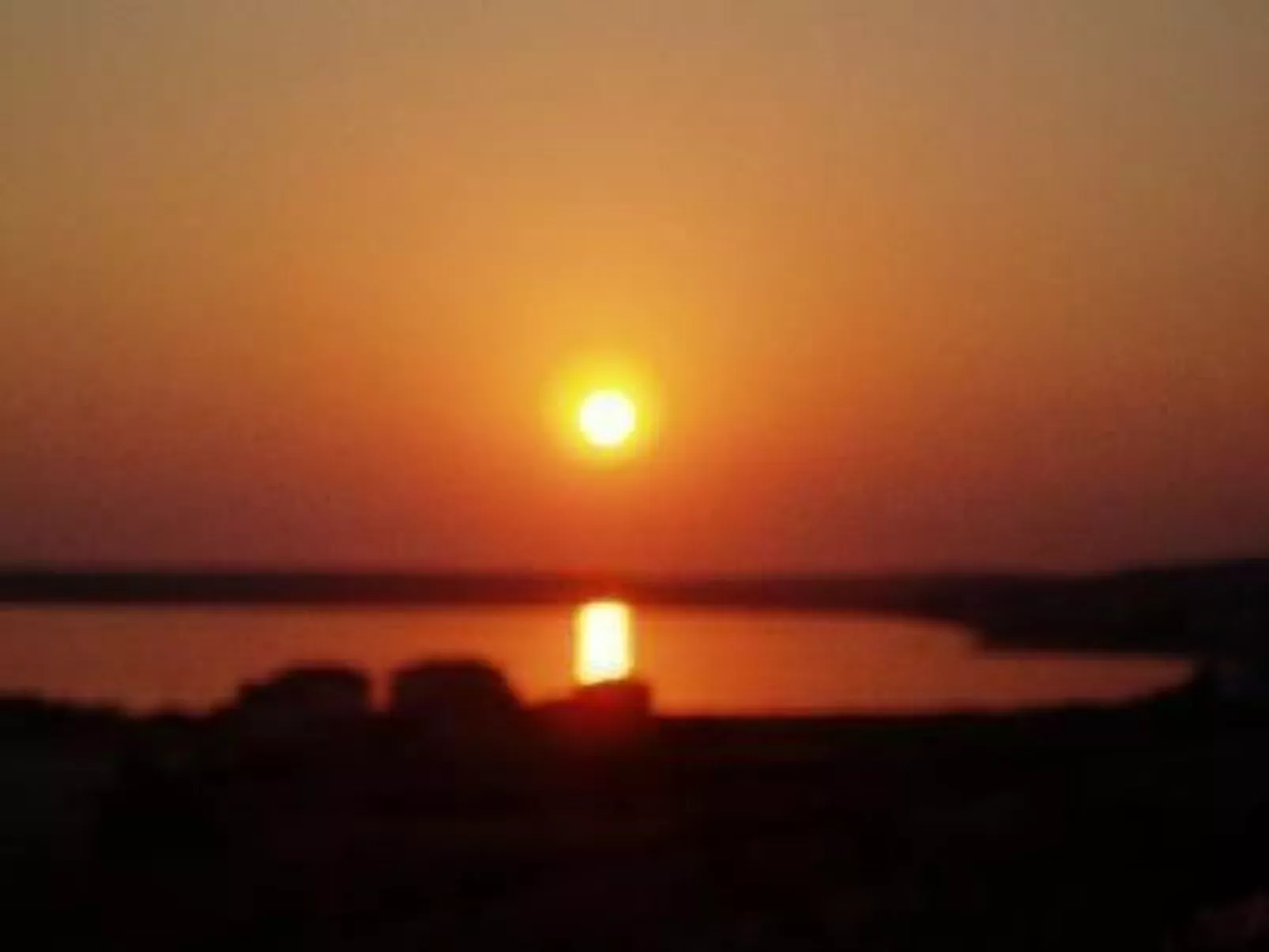 Appartement mit Blick auf das Wasser-Image-tags.info