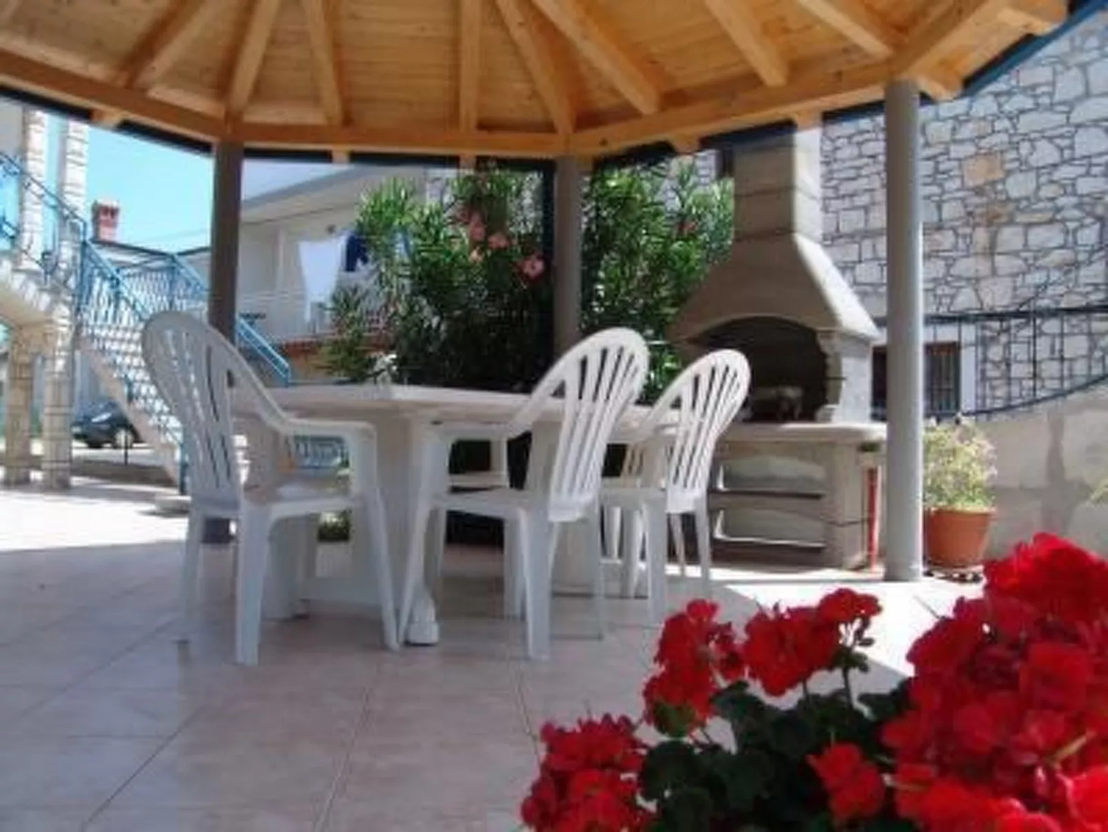 Apartmentkomplex Jakov - Buiten