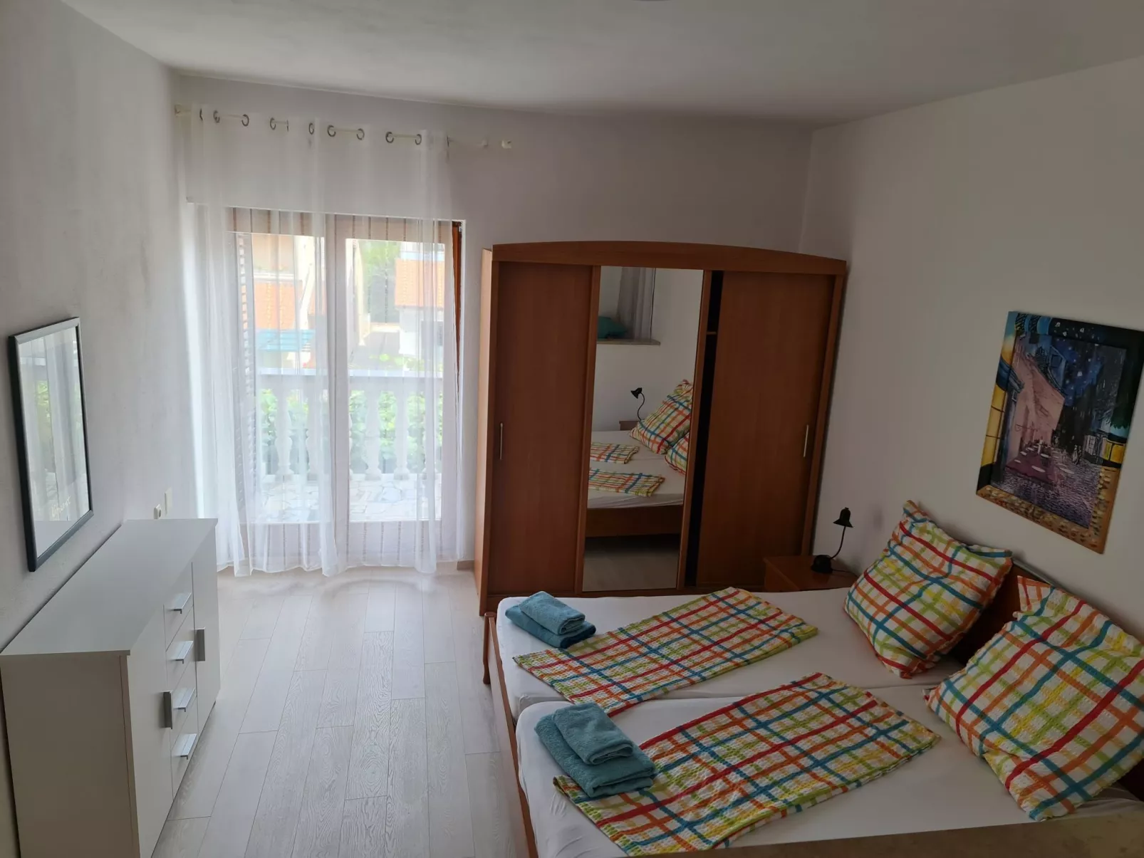 Appartement mit Balkon-Binnen