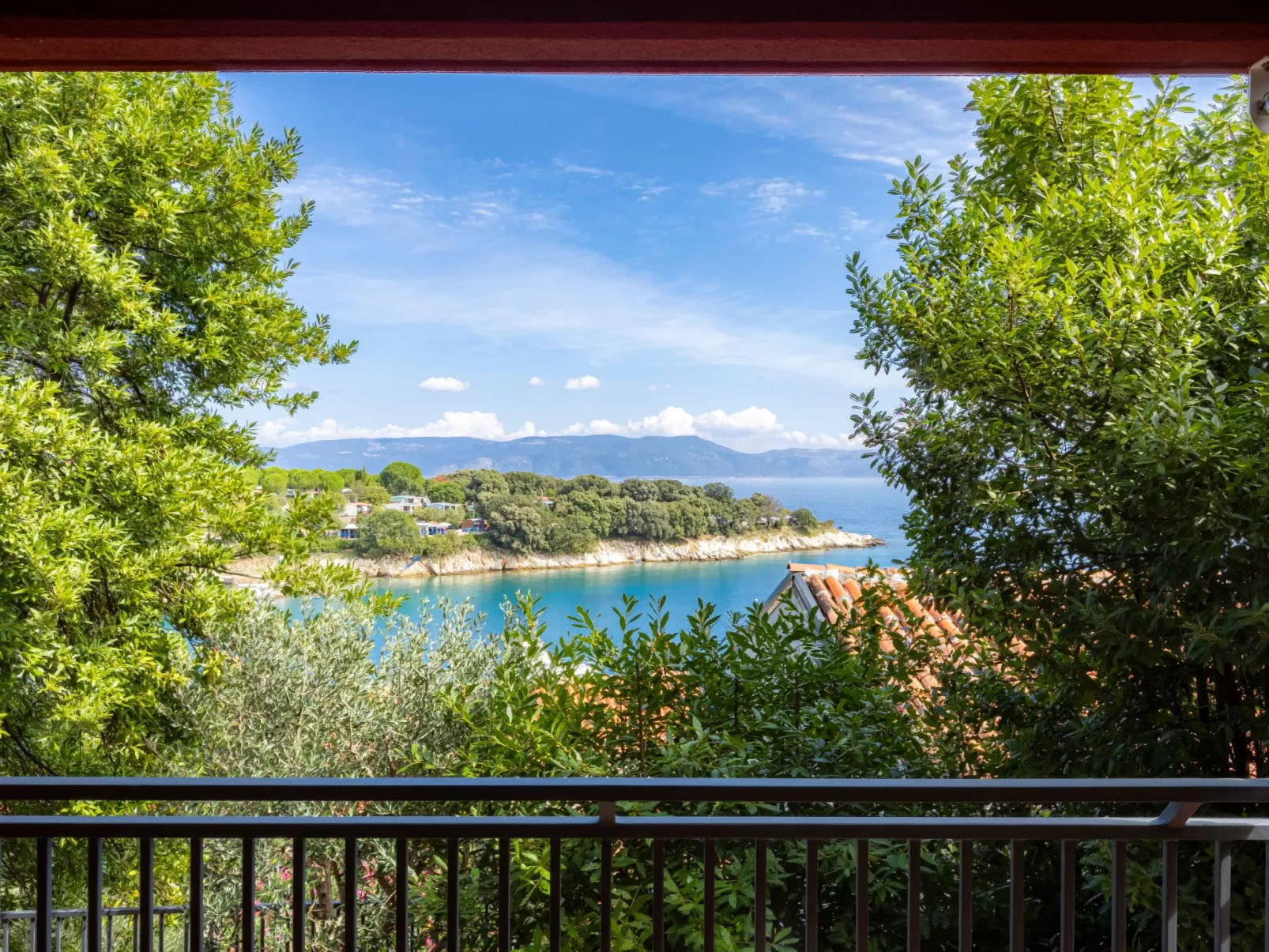 Red House Apartments Sveta Marina-Buiten