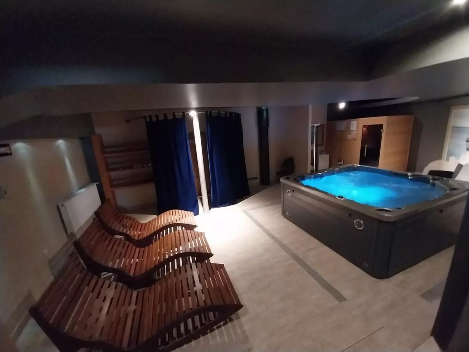 Villa Vedorna großes Wellness-Haus in Strandnähe, Pomer-Binnen