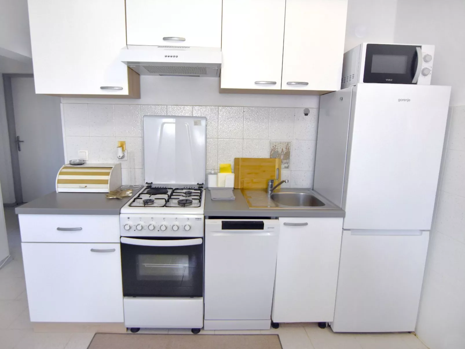 GALLERY SANDRO-Binnen