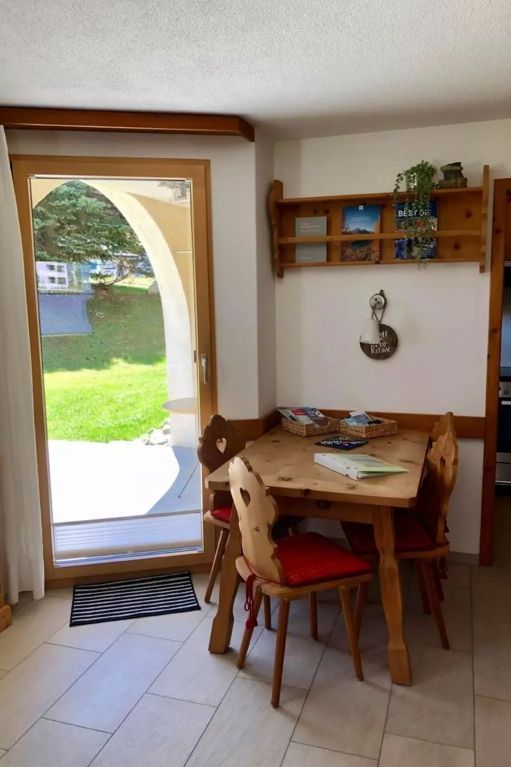 Chesa Muntanella-Binnen