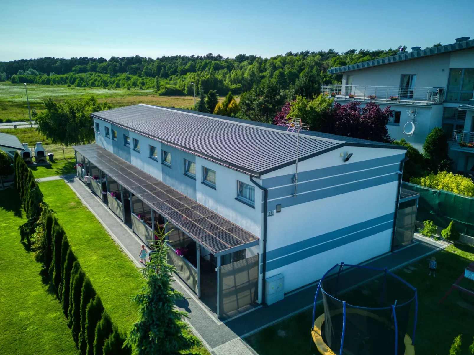 "Aurora 3" mit Terrasse-Buiten