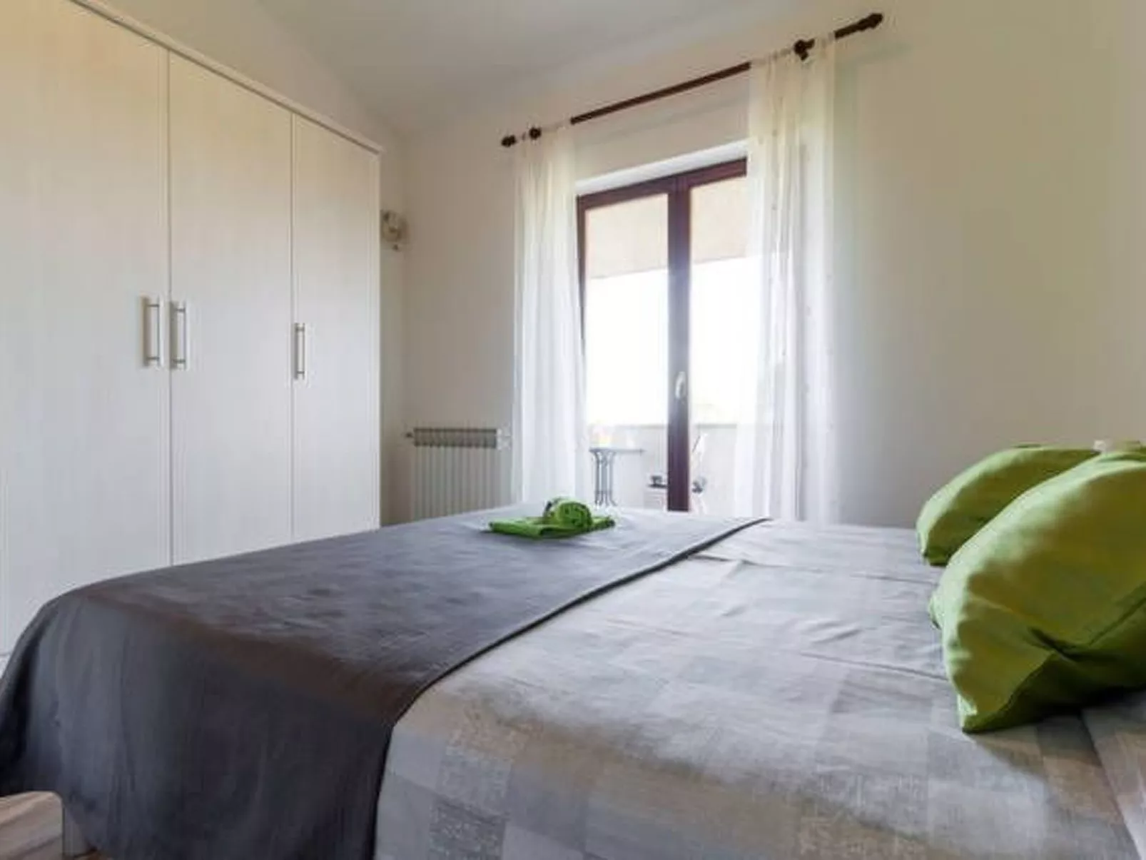 Mit Balkon für vier Personen