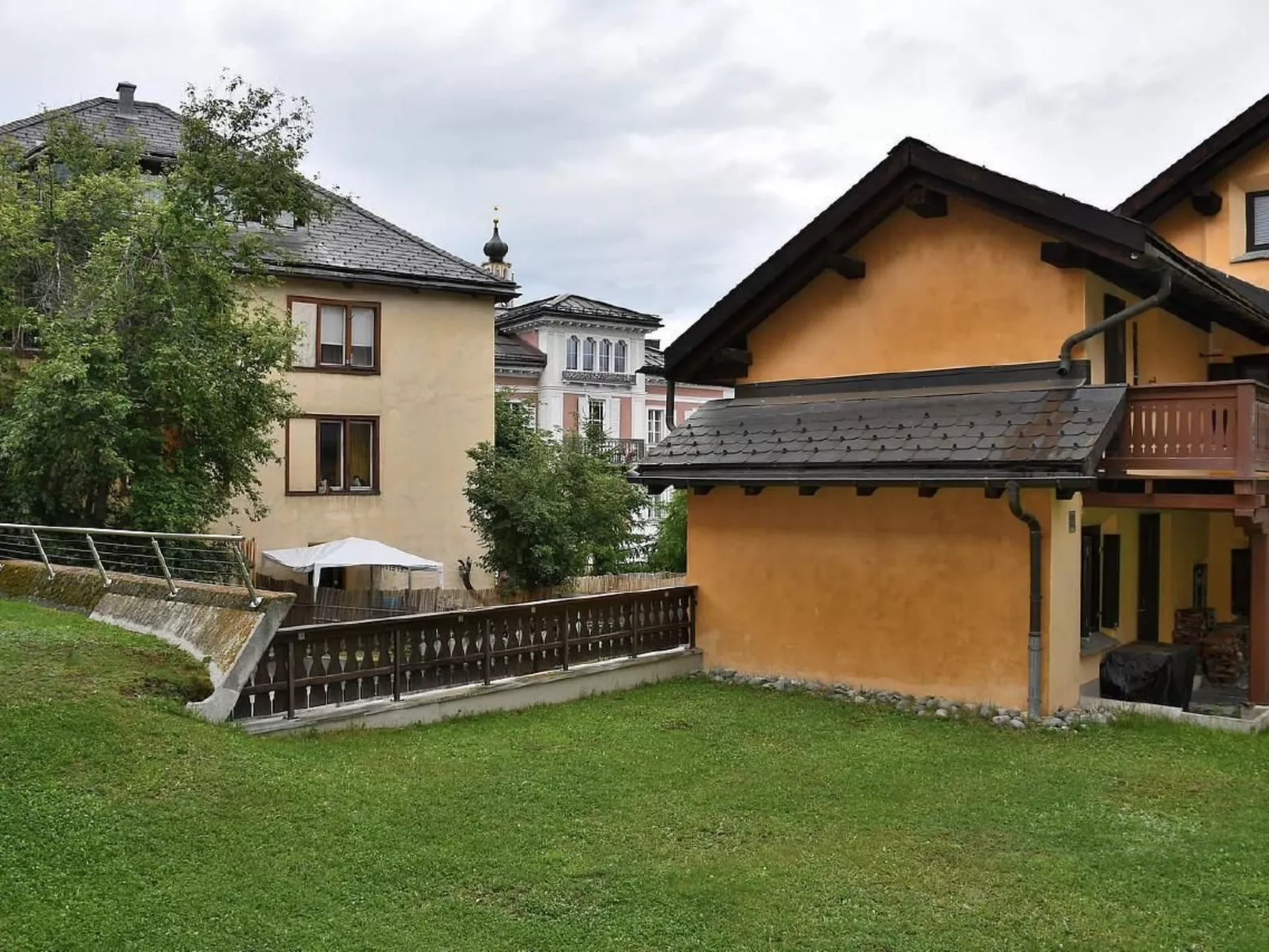 Dmura - Fewo Bernina-Buiten