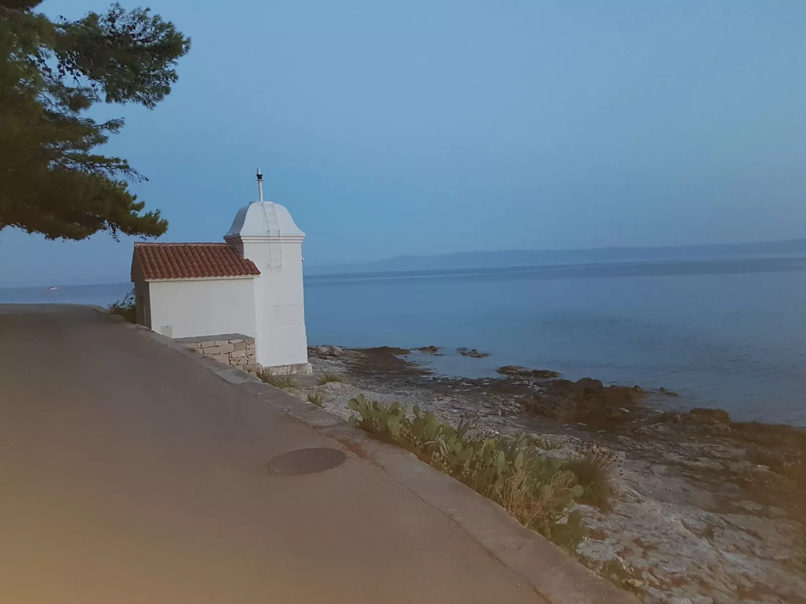 Gesamtes Ferienhaus in Sumartin mit Privatem Pool-Buiten