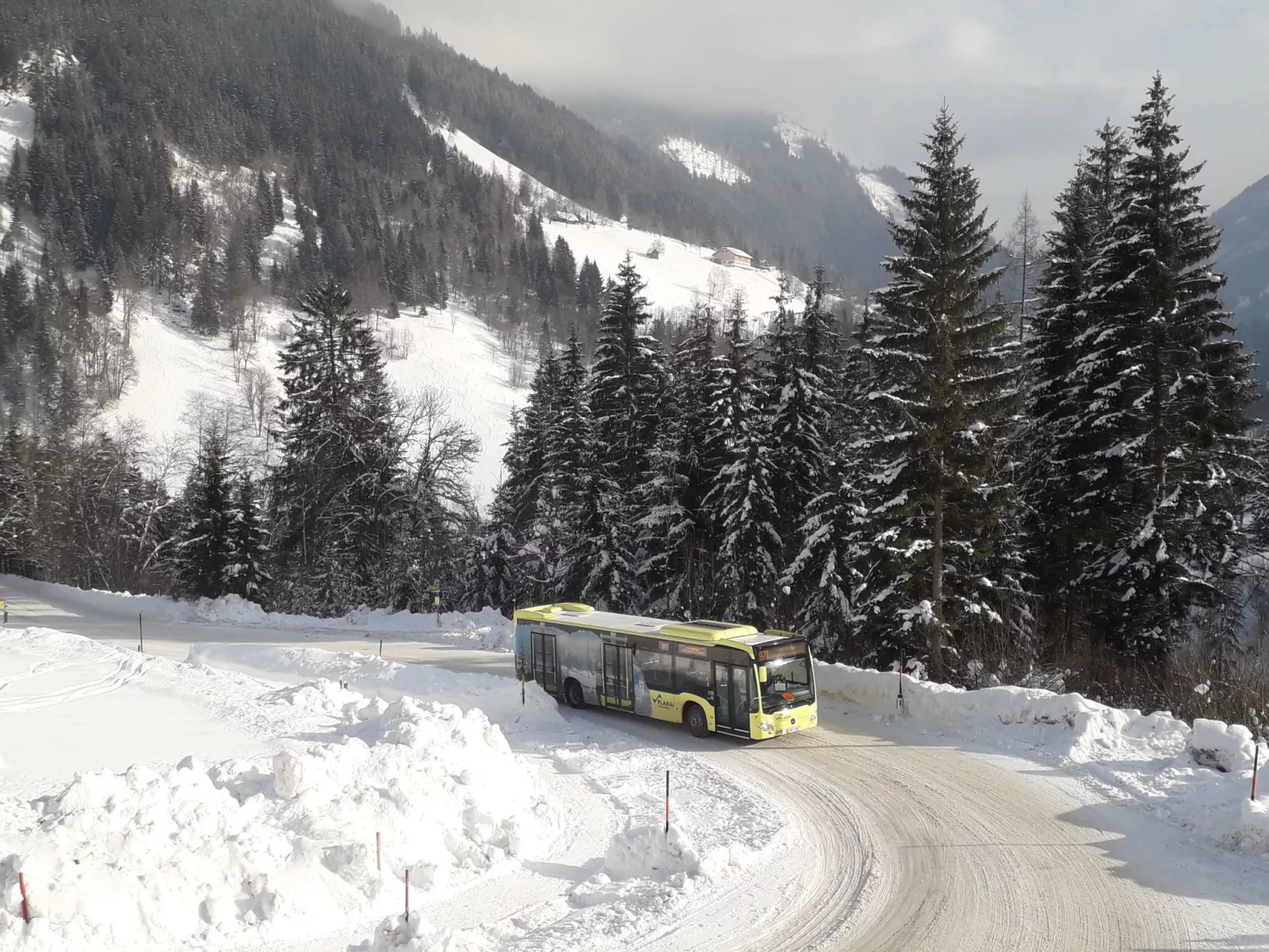 Mit Balkon und herrlichem Ausblick-Buiten