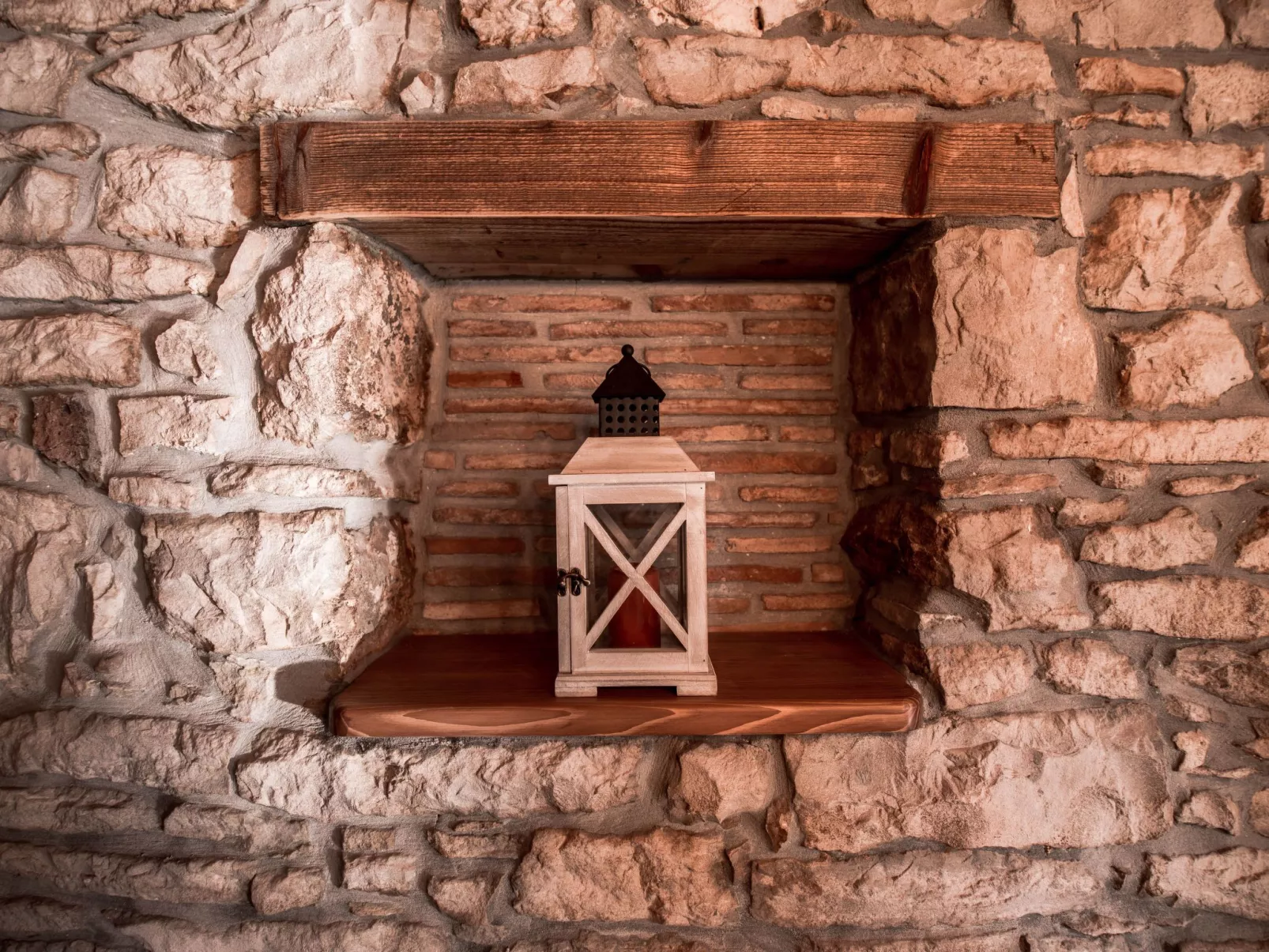 Mit Garten, Terrasse und Grill-Buiten