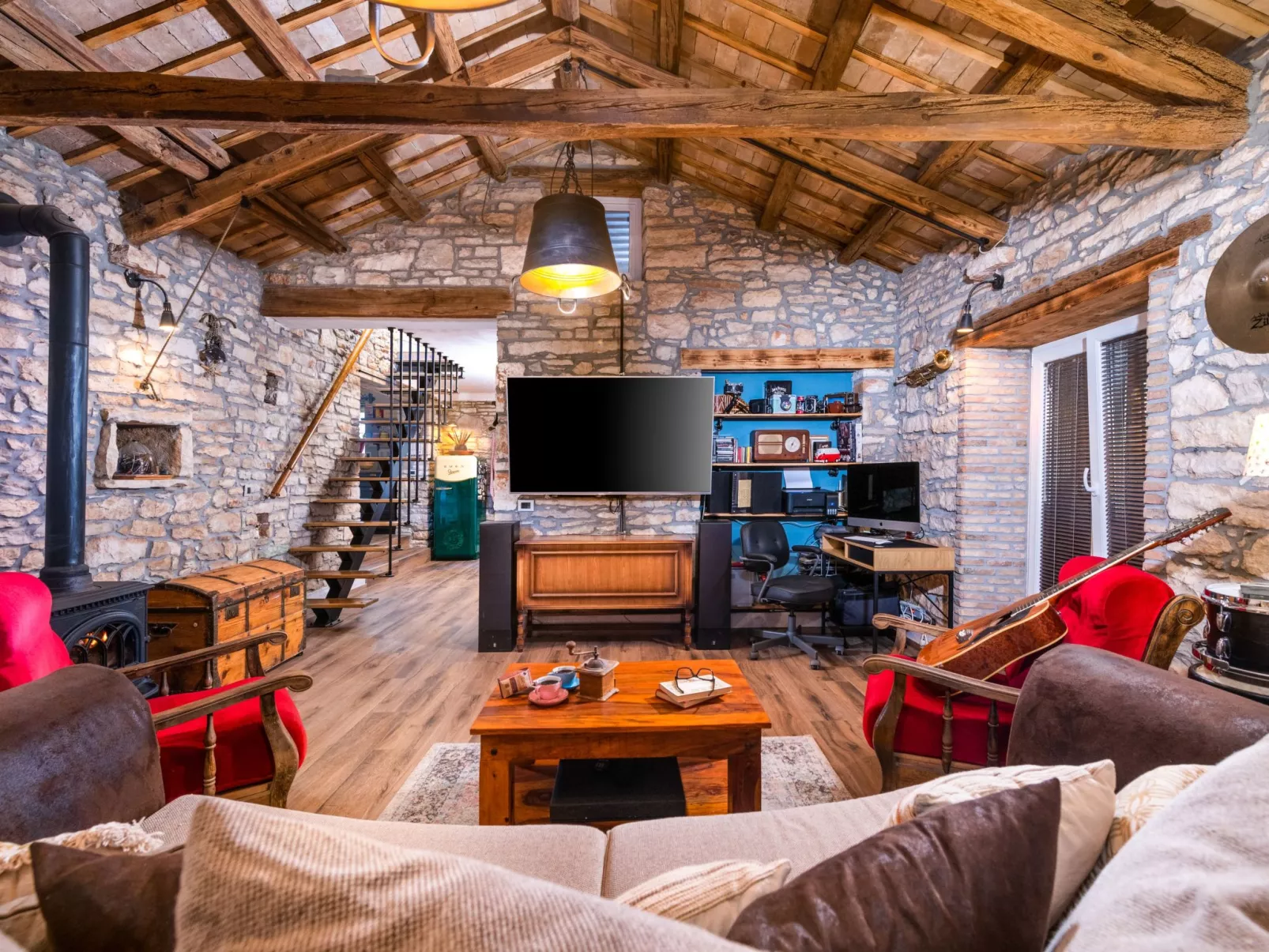 Rustic cozy house Pupy mit private pool und kino-Binnen
