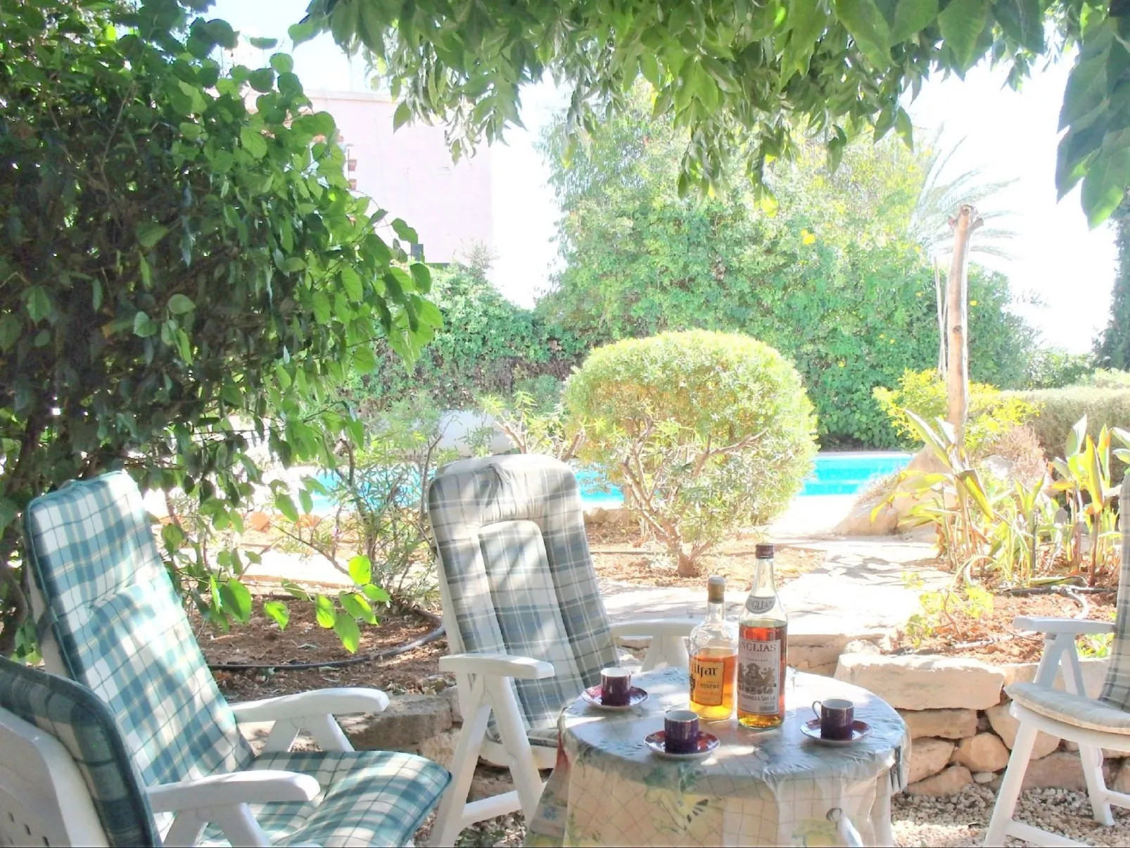 "Iptamena" mit Blick auf das Wasser-Buiten