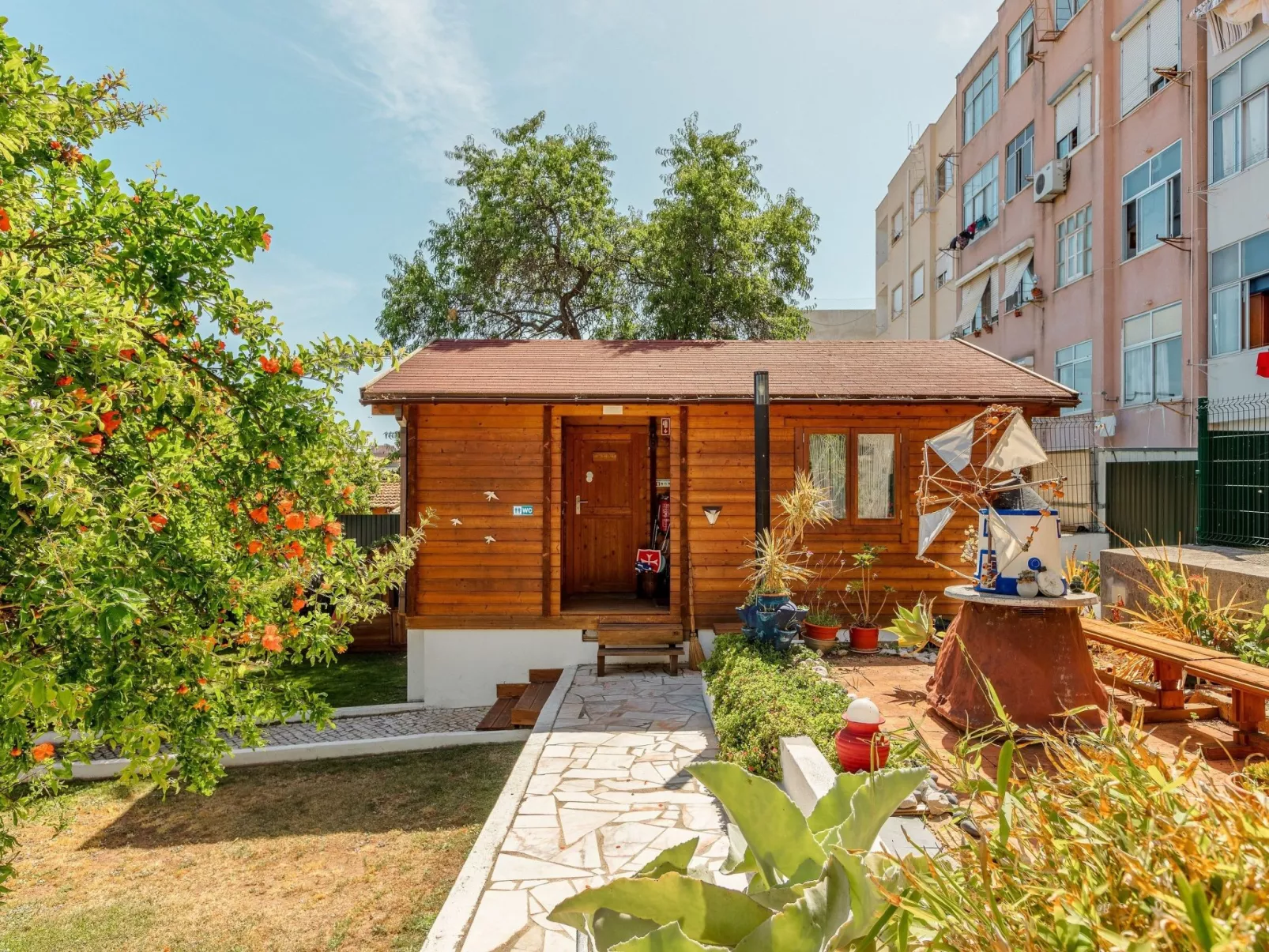 In Algés mit Kleinem gemeinsamem Pool - Buiten