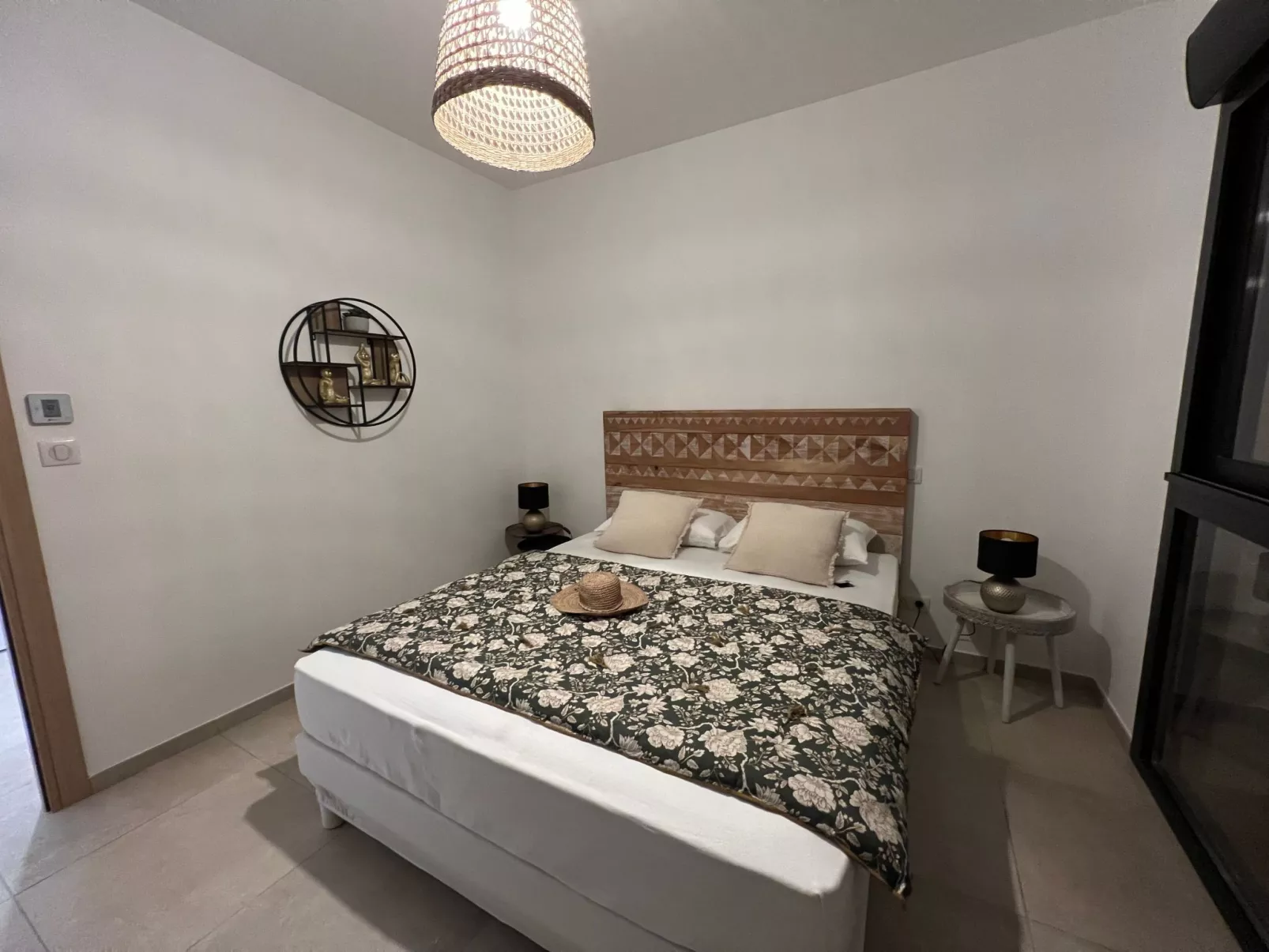 ISULA-RED_BEAUTIFUL_VIEW.-Image-tags.info