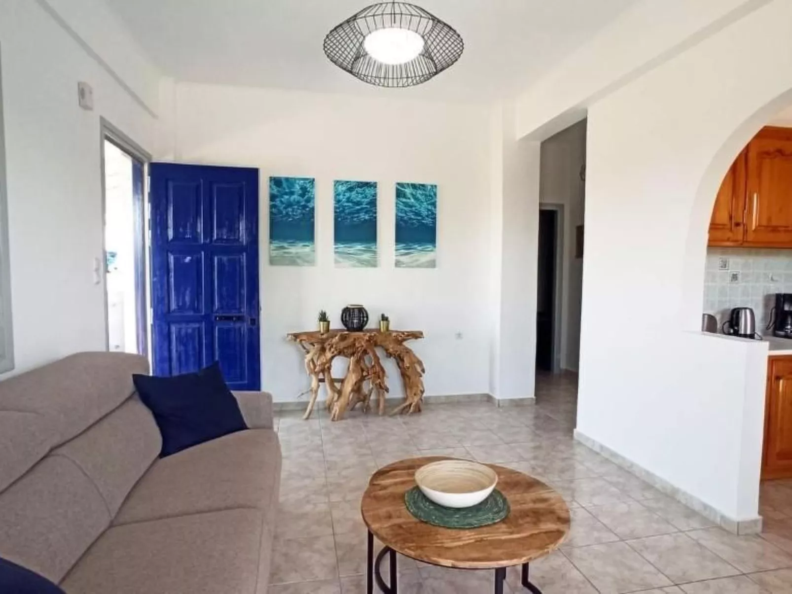 Villa Blue Cocoon mit Meerblick-Image-tags.info