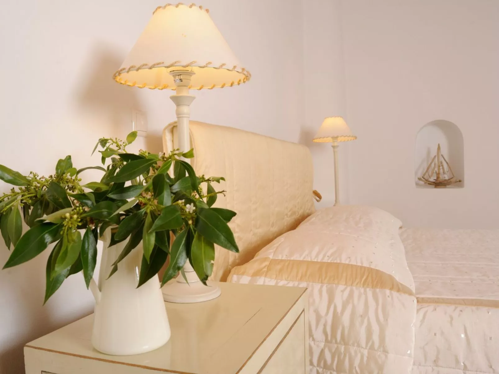 Villa mit Blick auf das Wasser-Image-tags.info