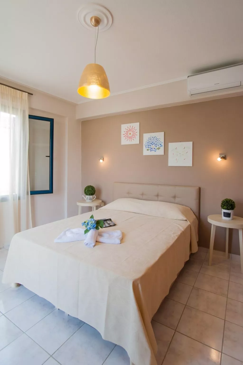 Schönes Haus in Panormos mit kleinem Garten-Image-tags.info