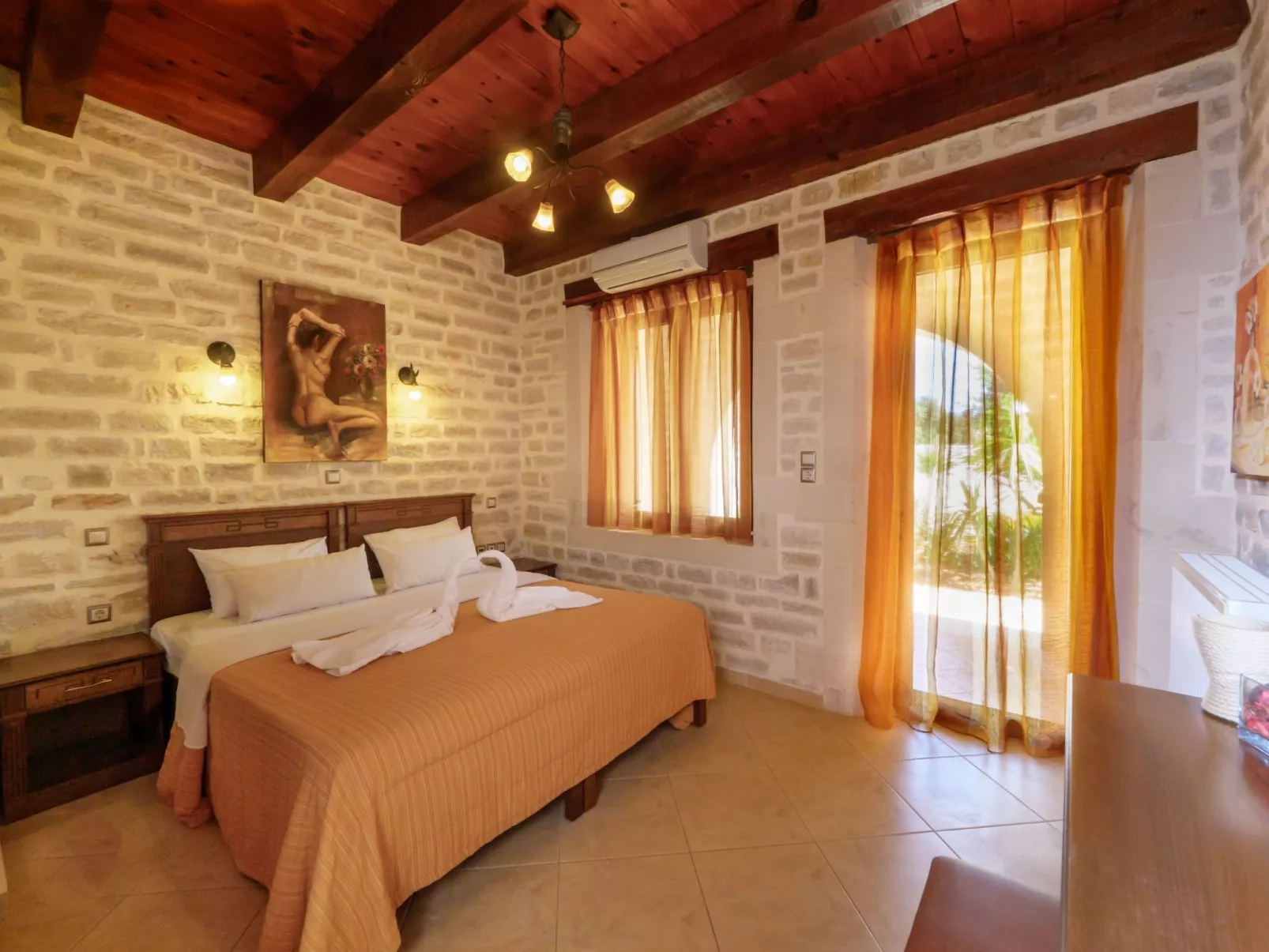 Familienfreundliche Villa mit Pool, BBQ, Kinderbereich-Binnen