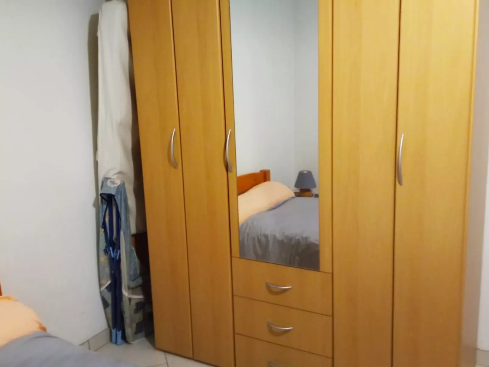 La petite maison sous les pinins-innenpool-Binnen