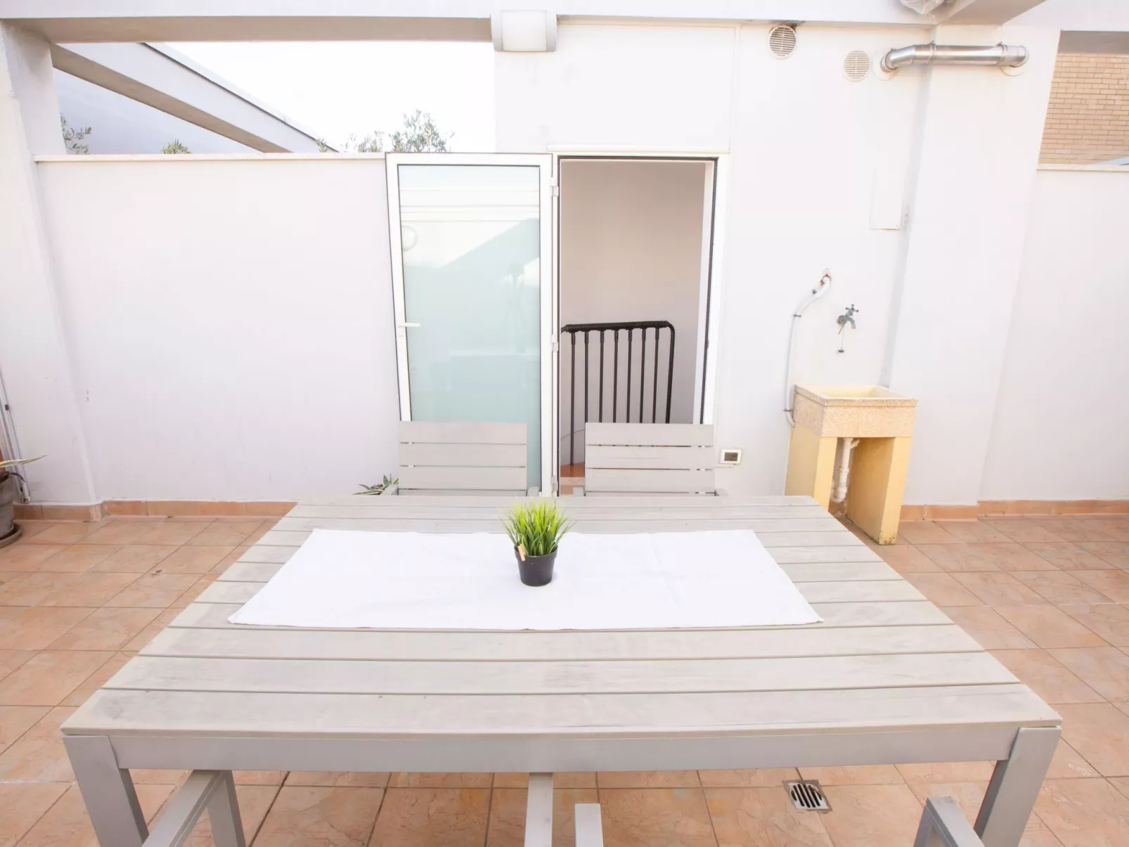 Wohnung mit Terrasse und Panoramablick-Buiten