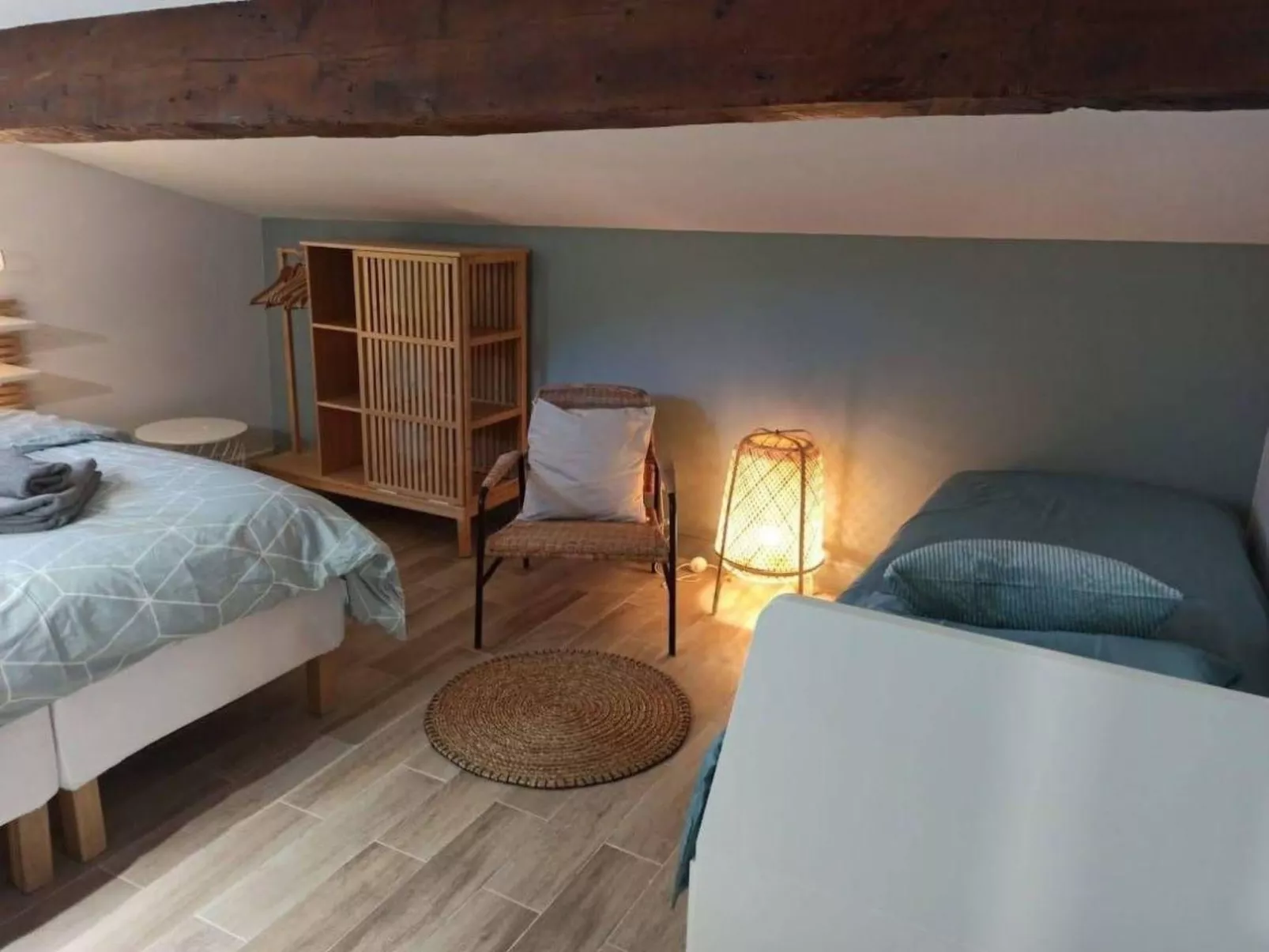 Im Herzen eines provenzalischen Weinguts, Terrasse mit Meerblick, Pool - Binnen