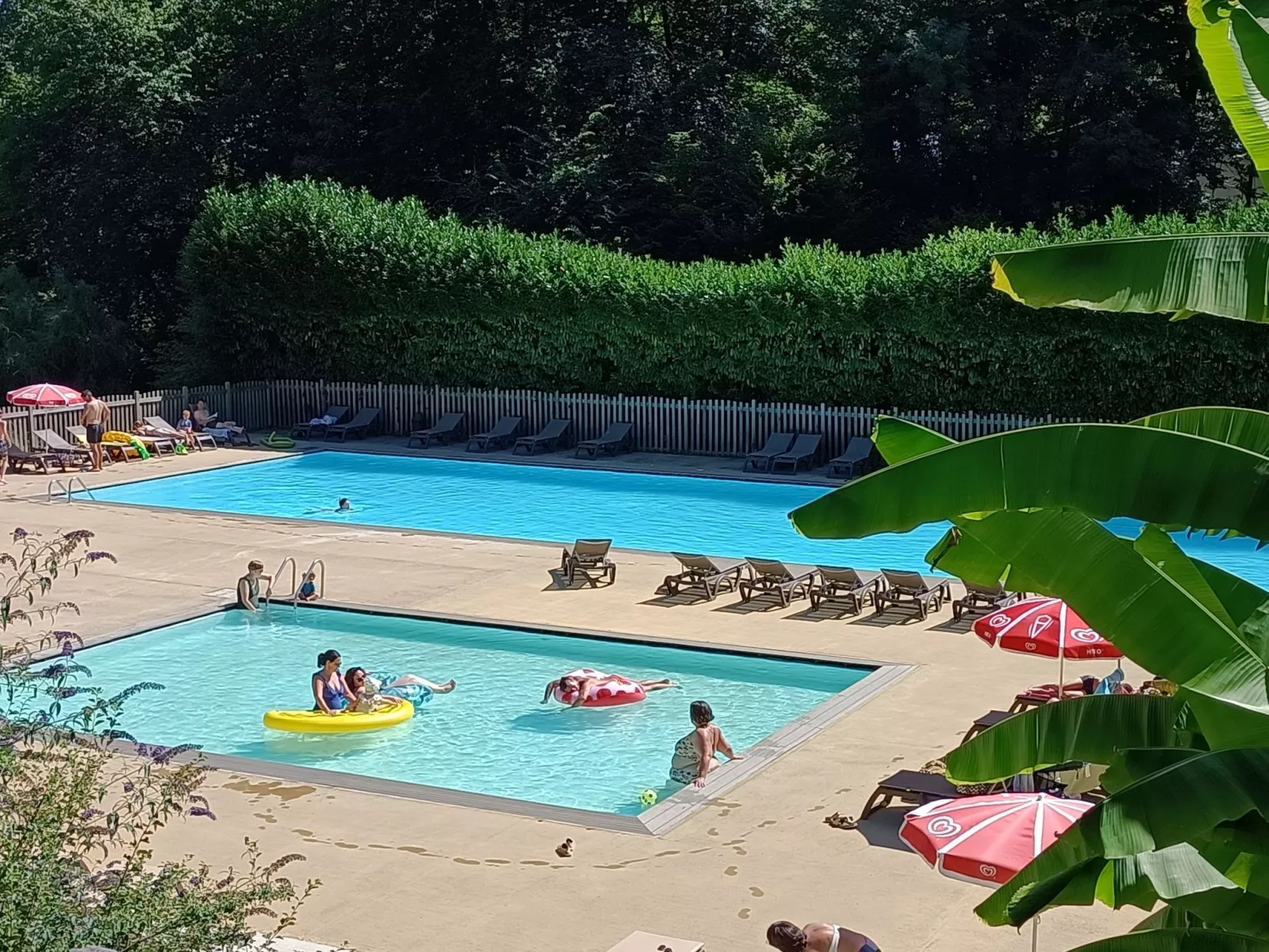 Chalet B10 Yemanisi in der Dordogne-Buiten