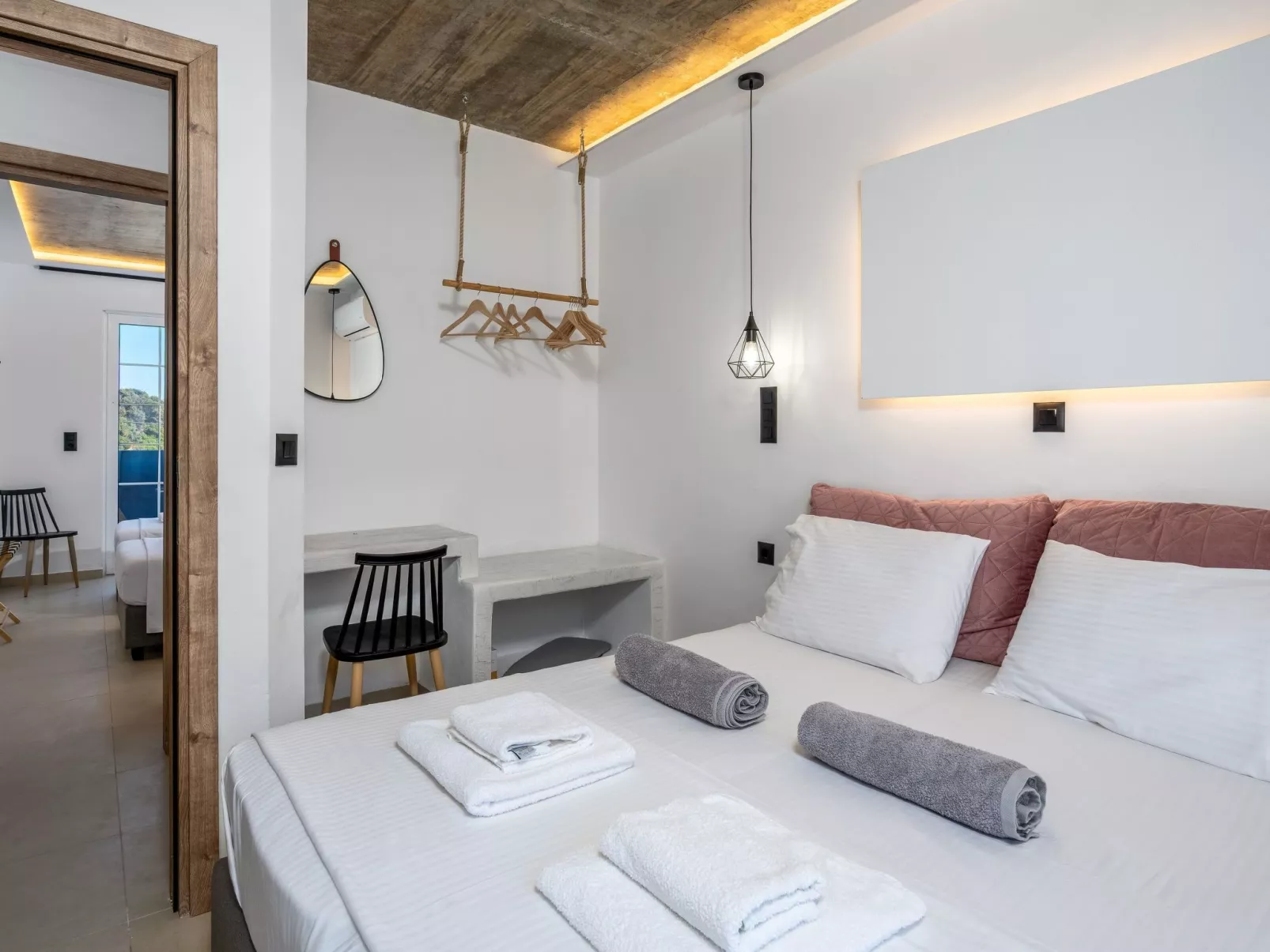 Armonikon Pool Villa 1-Binnen