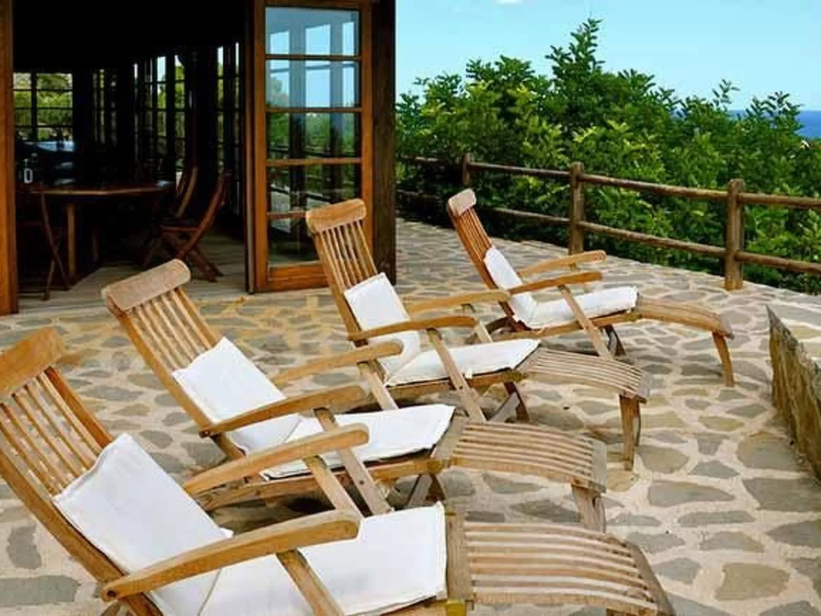 Wohnung in Marettimo mit Terrasse, gemeinsamem Pool und Garten-Buiten